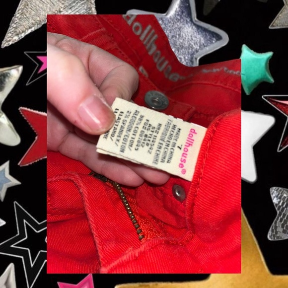 Y2K JUNIORS Red denim shorts with silver hardware. Distressed hem. - Picture 3 of 4